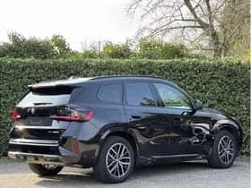 BMW X1 xDrive25e | M-Sport | Camera | Stoel + stuurverw. | Harman/kardon thumbnail 2