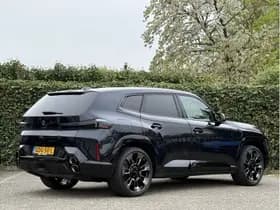 BMW XM | V8 | Bowers & Wilkins | 23'' | Driv. Ass. Prof. | Elek. Trekhaak | Soft-Close thumbnail 2