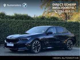 BMW 5 Serie 530e M Sport Pro | 21" | CoPilot | Panorama | Harmen/Kardon | Elek. Trekhaak | Stuurverw. + Stoelverw. Voor/Achter thumbnail 1