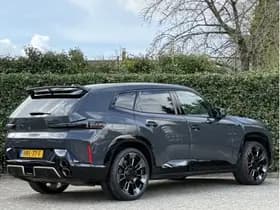 BMW XM | V8 | Bowers & Wilkins | Trekhaak | Massage | 23" | Soft-Close thumbnail 3