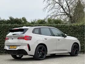 BMW X3 30e xDrive | M-Sport Pro | 21'' | Panorama | Harman/Kardon | Driv. Ass. Plus | Stuur + Stoelverw. | Elek. Trekhaak thumbnail 2
