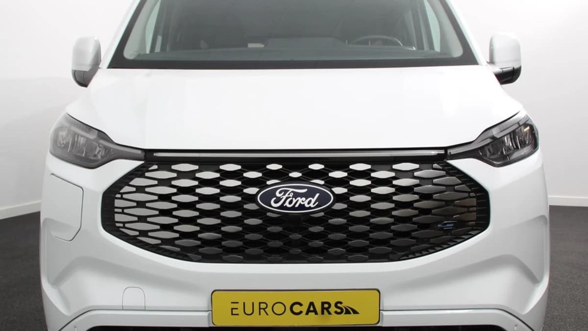 Ford Transit Custom 340 L2H1 Limited 65 kWh 8 persoons — foto 1