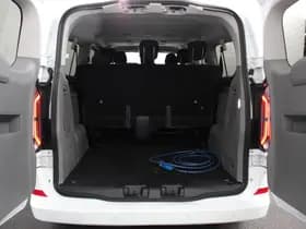 Ford Transit Custom 340 L2H1 Limited 65 kWh 8 persoons thumbnail 13