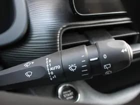 Jeep Avenger Longitude 54 kWh Automaat thumbnail 14