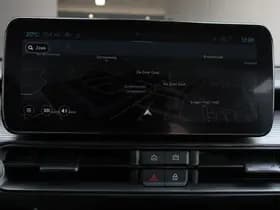 Jeep Avenger Longitude 54 kWh Automaat thumbnail 32