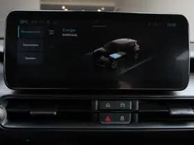 Jeep Avenger Longitude 54 kWh Automaat thumbnail 33