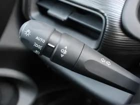 Jeep Avenger Longitude 54 kWh Automaat thumbnail 10