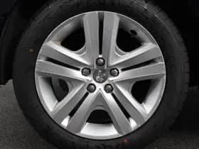 Peugeot 208 1.2 PureTech 110pk Automaat Allure thumbnail 28