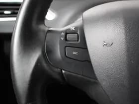 Peugeot 208 1.2 PureTech 110pk Automaat Allure thumbnail 10