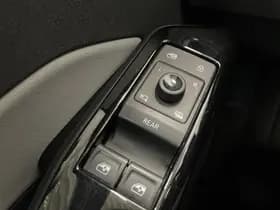 Volkswagen ID.3 First Plus 58 kWh thumbnail 11