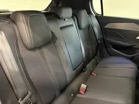 Peugeot 308 1.6 Plug-in Hybrid 180 GT thumbnail 31