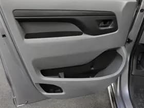 Toyota Proace Shuttle 1.5 D-4D Navigator Long L3H1 thumbnail 8