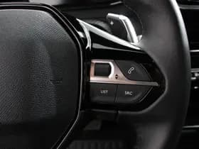 Peugeot 2008 1.2 Hybrid 136 pk Automaat Allure thumbnail 17