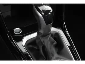 Volkswagen T-Roc 1.5 TSI 150pk DSG R-Line thumbnail 16