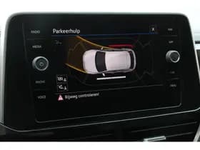 Volkswagen T-Roc 1.5 TSI 150pk DSG R-Line thumbnail 19