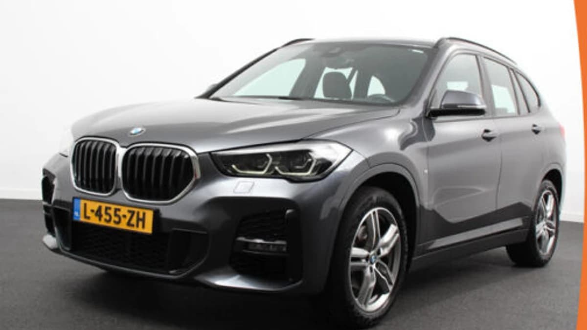 BMW X1 sDrive18i Automaat M-Sport — foto 1