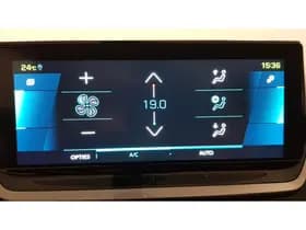 Peugeot E-2008 EV Allure Pack 50 kWh thumbnail 16