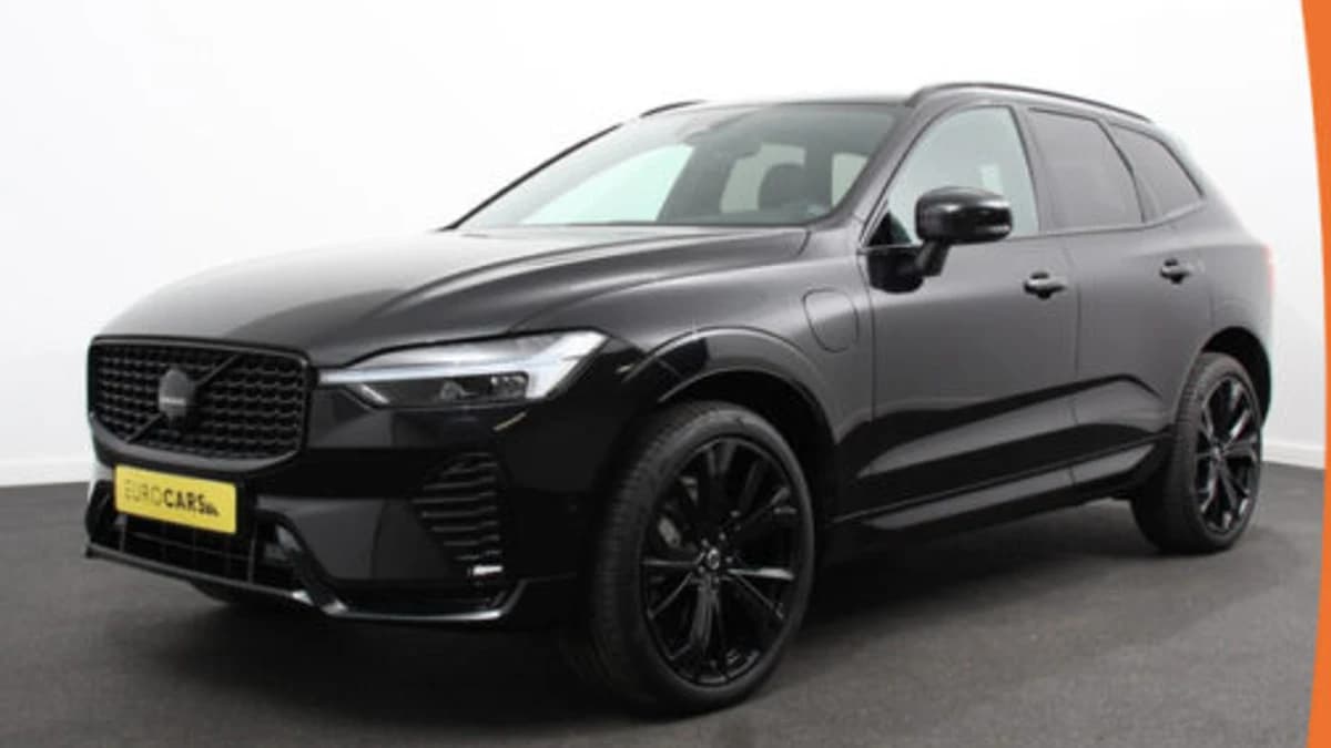 Volvo XC60 2.0 T6 Plug-in hybrid AWD Plus Black Edition — foto 1