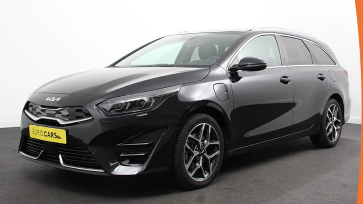 Kia Ceed Sportswagon 1.6 GDi PHEV DynamicLine — foto 1