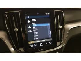 Volvo V60 2.0 B4 197 pk Automaat Momentum Pro thumbnail 13