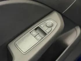 Renault Clio 1.0 TCe 90 Equilibre thumbnail 11