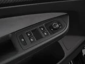 Volkswagen Golf 1.5 eTSI R-Line thumbnail 13