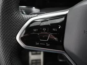 Volkswagen Golf 1.5 eTSI R-Line thumbnail 15