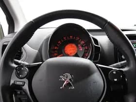 Peugeot 108 1.0 e-VTi Style thumbnail 11