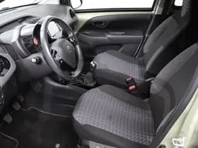 Peugeot 108 1.0 e-VTi Style thumbnail 9