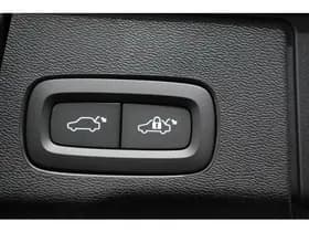 Volvo XC60 2.0 T6 398pk Plug-in hybrid AWD Plus Dark thumbnail 26