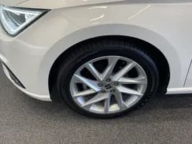 SEAT Ibiza 1.0 110pk TSI DSG FR thumbnail 2