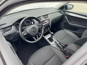 Skoda Octavia Combi 1.0 TSI Greentech Ambition Business thumbnail 3