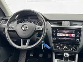 Skoda Octavia Combi 1.0 TSI Greentech Ambition Business thumbnail 4