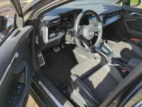 Audi A3 Limousine 30 TFSI S edition thumbnail 10