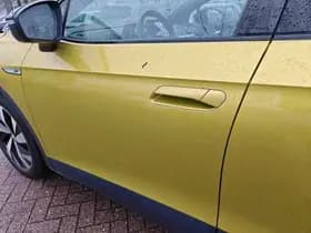 Volkswagen ID.4 First 77 kWh thumbnail 16