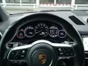 Porsche Cayenne 3.0 E-Hybrid Platinum I Pano I ACC I Luchtvering I Trekhaak I thumbnail 3