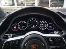 Porsche Cayenne 3.0 E-Hybrid I Sport Chrono Plus I Pano I Stoelmassage thumbnail 3