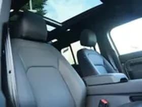 Land Rover Defender 110 2.0 P300e 110X Dynamic SE I Pano I ACC I 5jr. garantie I Trekhaa thumbnail 5