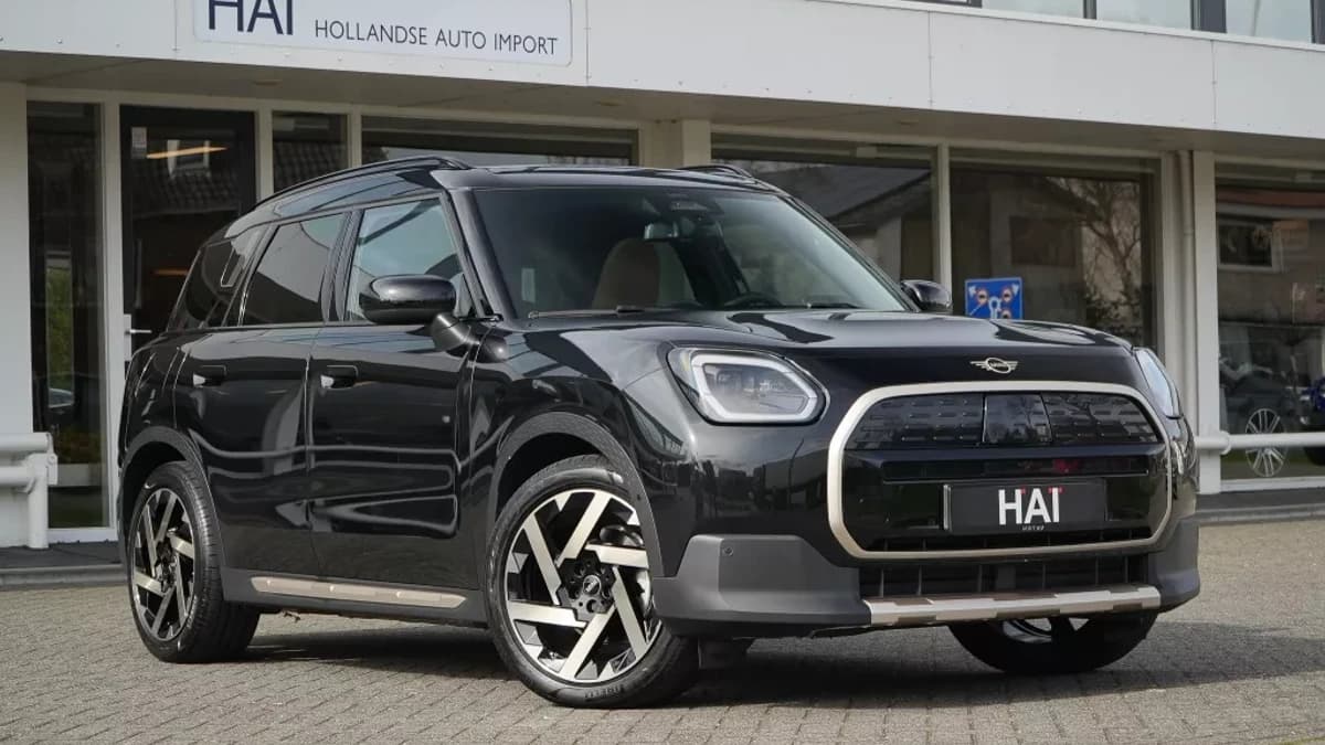 MINI Countryman E Favoured S 66.5 kWh I Pano I 19 inch I Head-up — foto 1