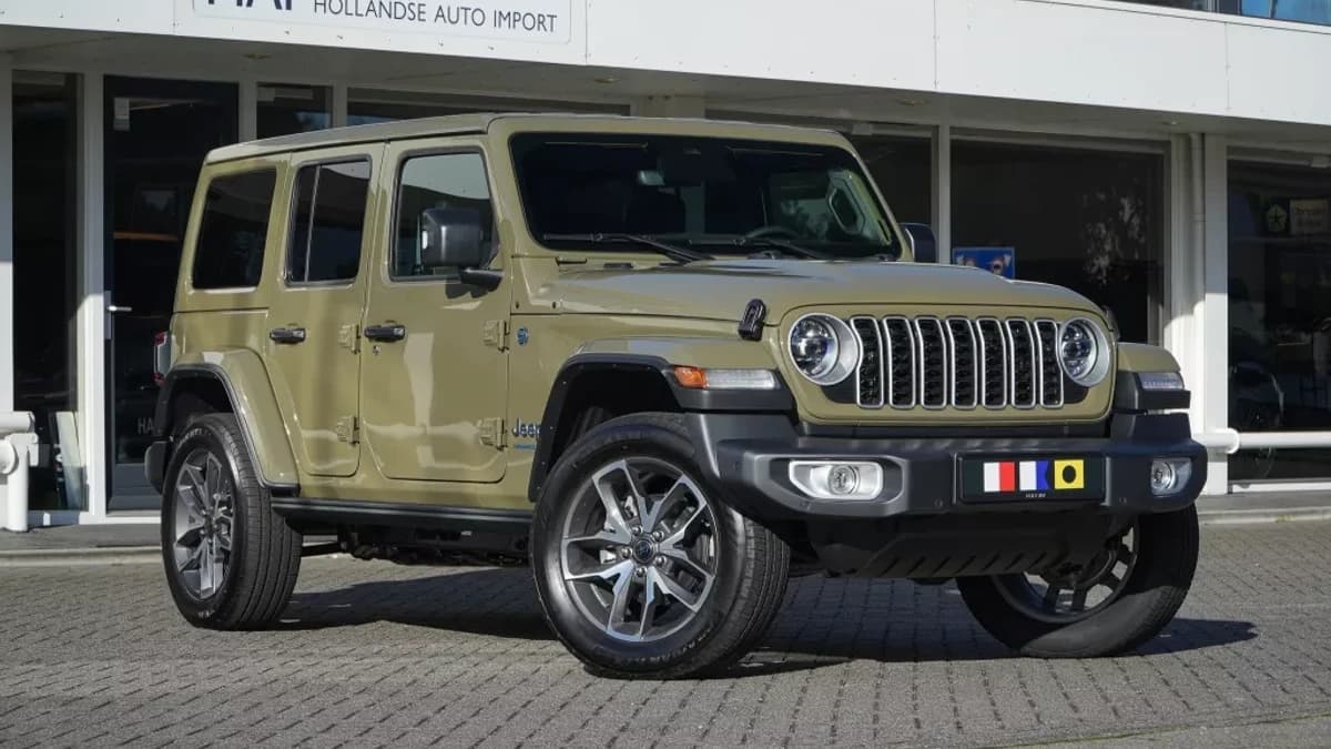 Jeep Wrangler Unlimited 4xe 380 Sahara I Nw. Model I 20 inch I Elektrische stoelen I 4 J — foto 1