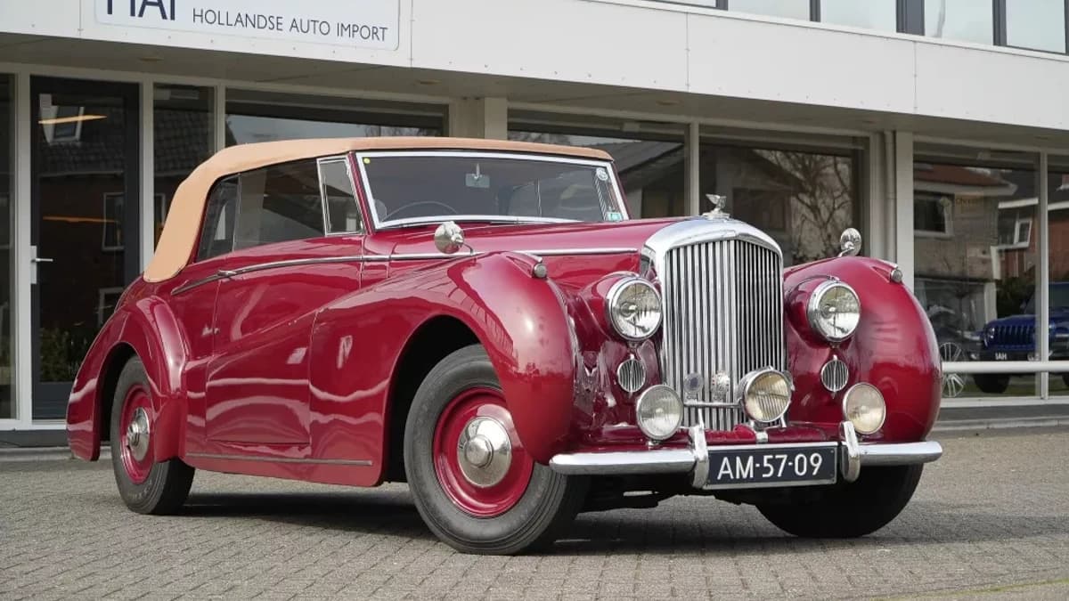Bentley MK VI Drophead Coupe by Abbott MK VI — foto 1