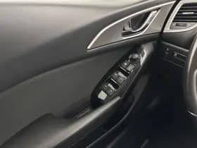 Mazda 3 thumbnail 22