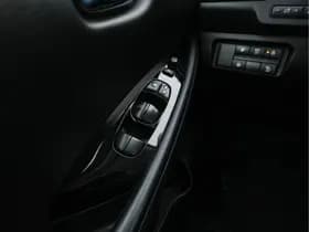Nissan Leaf thumbnail 21