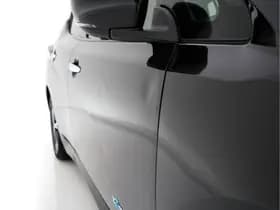 Nissan Leaf thumbnail 34