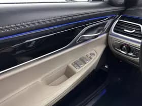 Bmw 7 serie thumbnail 27
