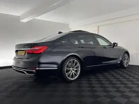 Bmw 7 serie thumbnail 7