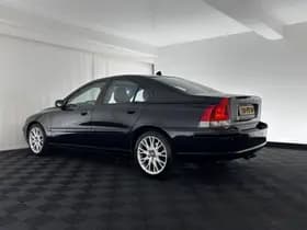 Volvo S60 thumbnail 4