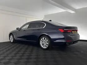 Bmw 7 serie thumbnail 5