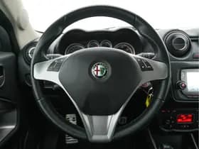 Alfa Romeo Romeo mito thumbnail 17