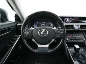 Lexus Is thumbnail 18